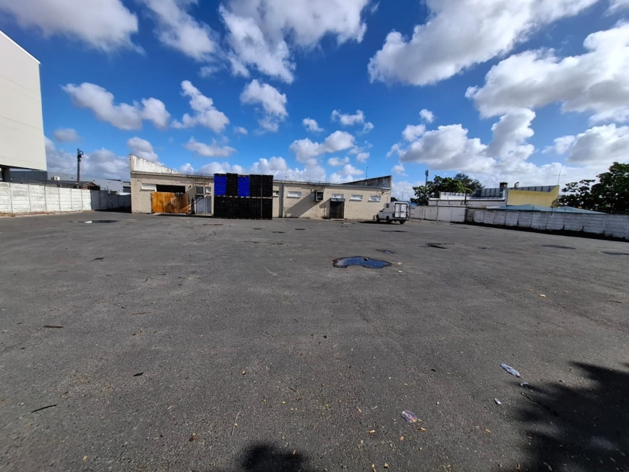 Commercial Property for Sale in De La Haye Western Cape